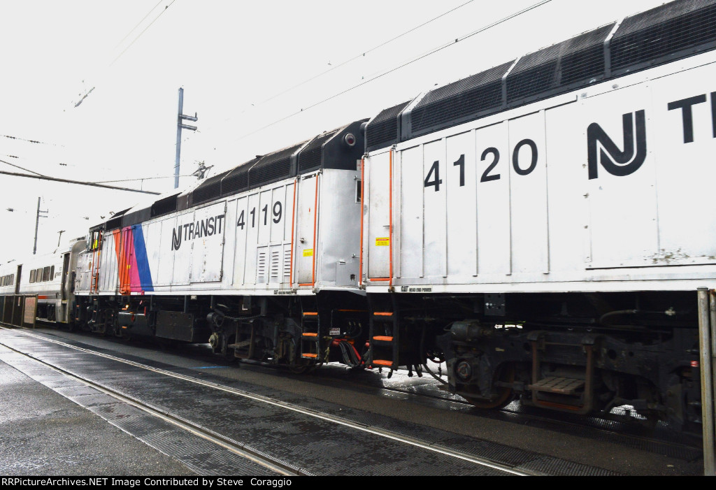 NJT 4119 Long hood to Cab View
